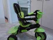 Smart Trike green and black with handle 
