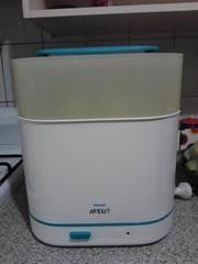 Avent Bottle Steriliser Good condition need to sell 